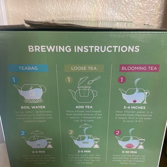 NEW in box: Celebration Glass Teapot with Loose Tea Glass Infuser - Picture 3 of 6